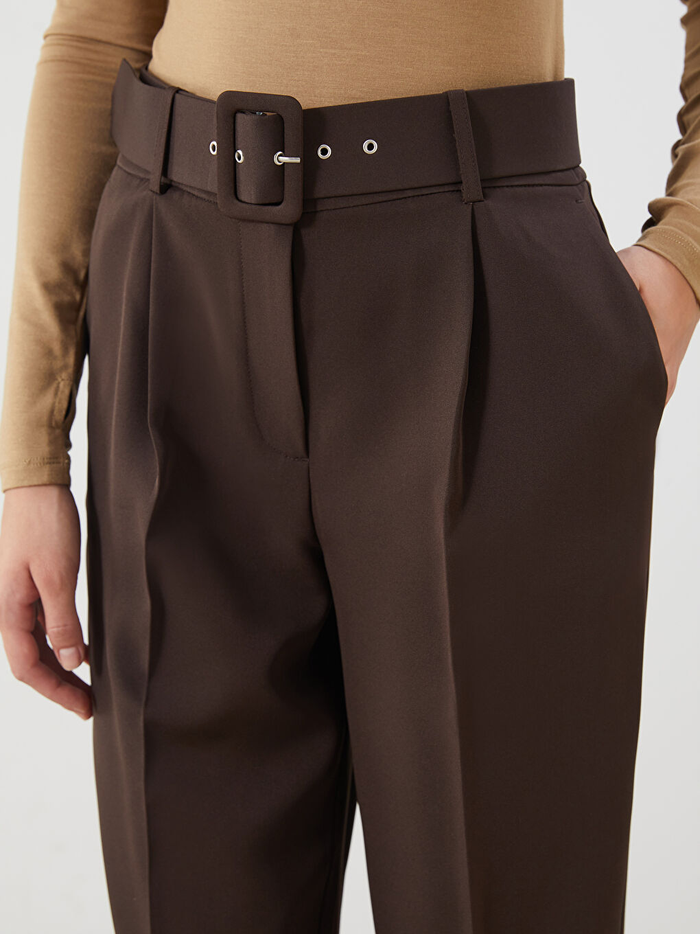 LCW Vision Pantalone sa pojasom visokog struka šargarepa fit ženski plisirane pantalone -W5BE44Z8-Z0Z