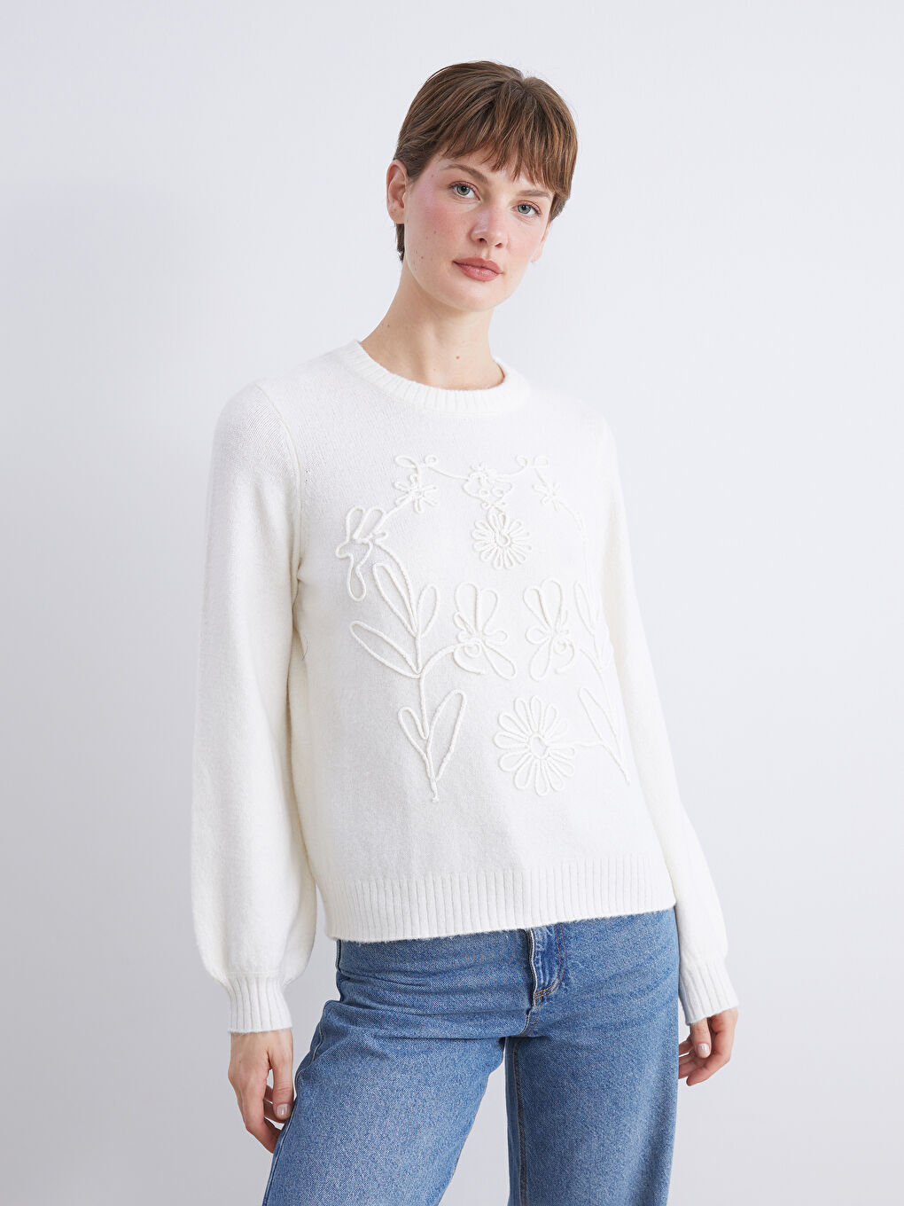 Crew Neck Embroidered Women's Knitwear Sweater