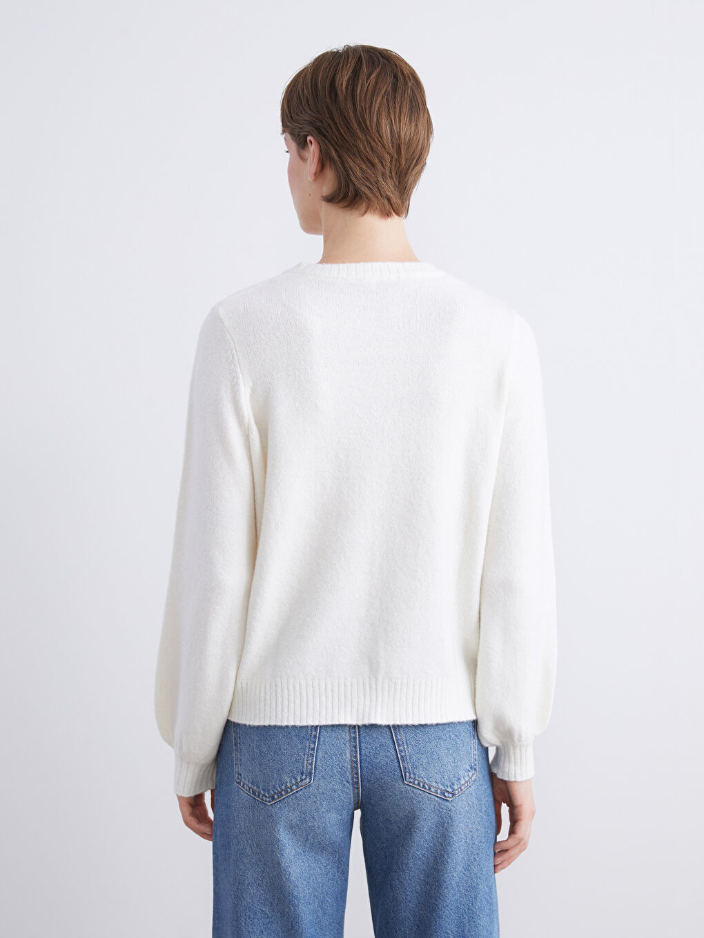 Crew Neck Embroidered Women's Knitwear Sweater-3
