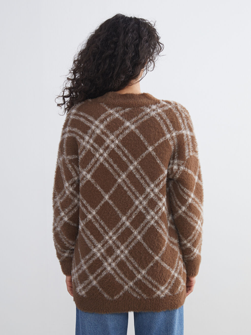 Kahverengi V Yaka Desenli Kadın Triko Hırka-3