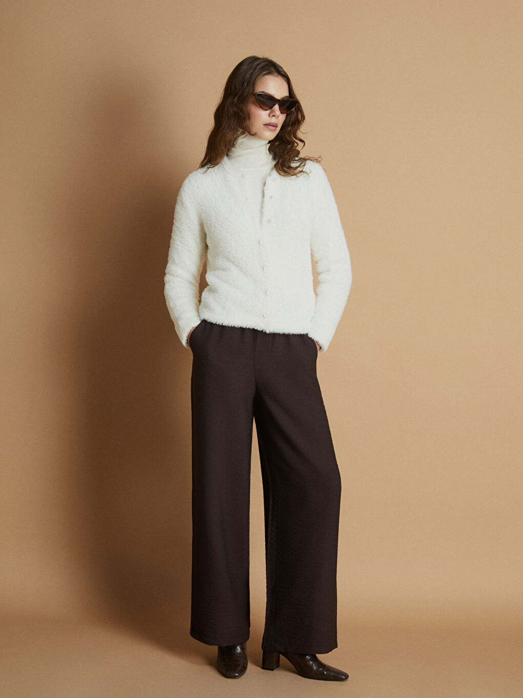 Crew Neck Women's Knitwear Cardigan-1