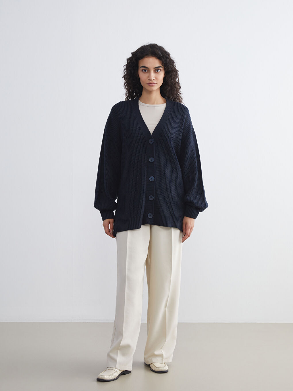 Lacivert V Yaka Kadın Triko Hırka-1