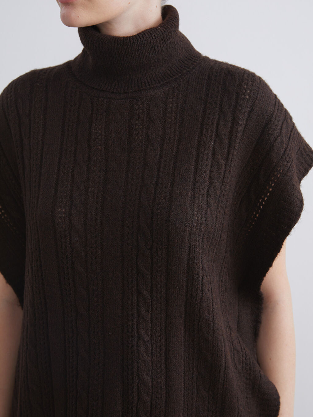 سوییتەری تریکۆی یاخە بەرزی ئاجورداری ژنان-2