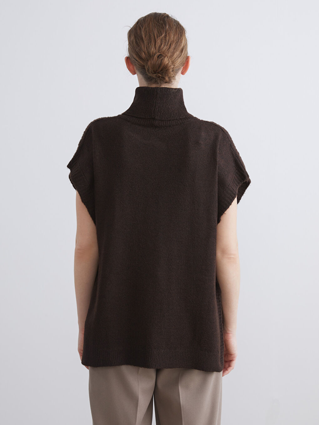 سوییتەری تریکۆی یاخە بەرزی ئاجورداری ژنان-3