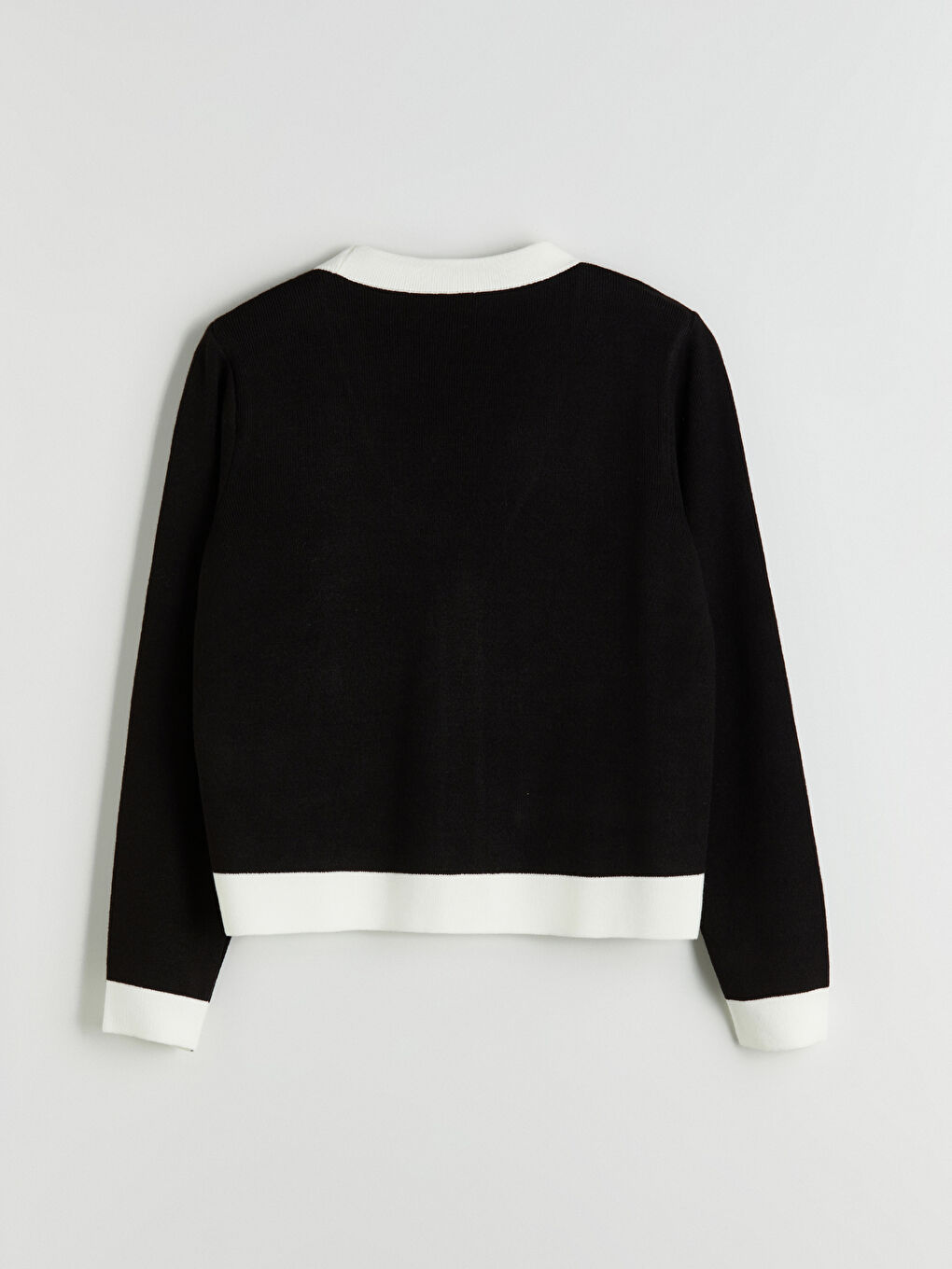 كارديجان تريكو نسائي بفتحة رقبة على شكل حرف V-7