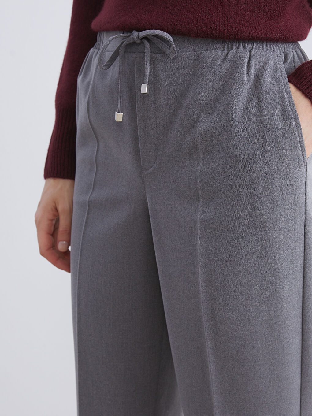 Elastic Waist Carrot Fit Women's Trousers-2