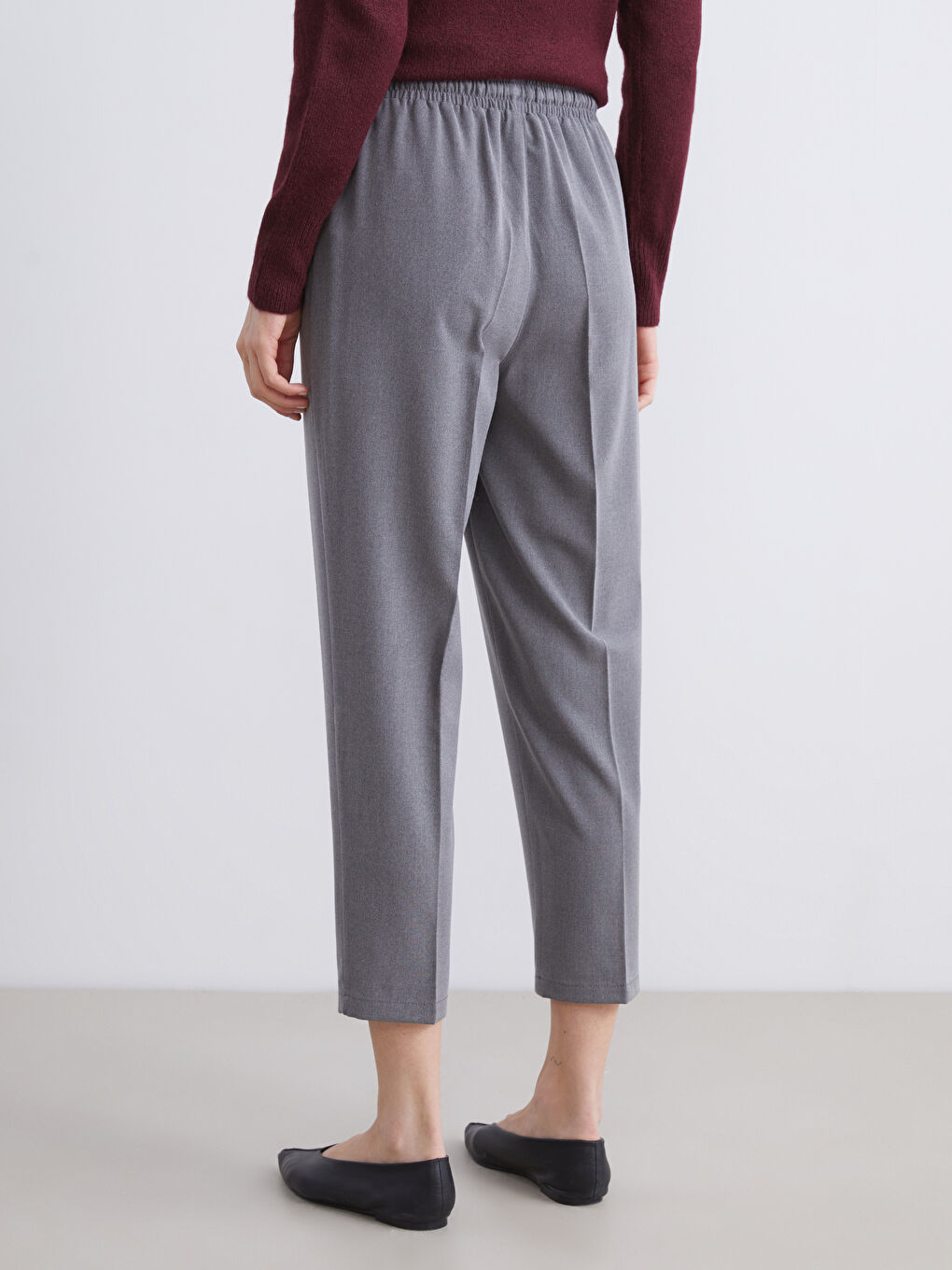 Elastic Waist Carrot Fit Women's Trousers-3