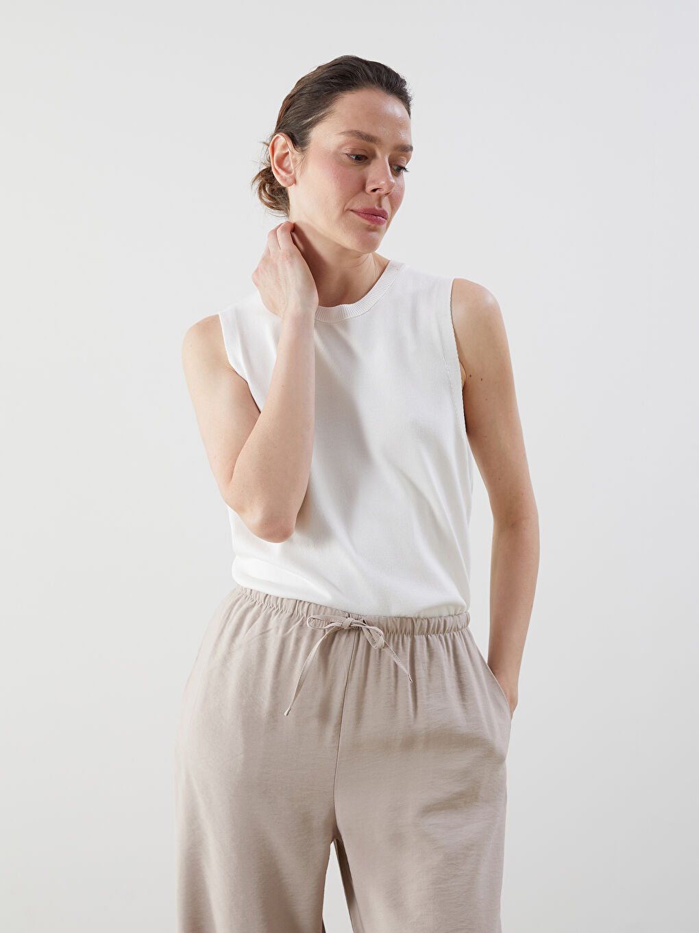 Ekru Bisiklet Yaka Kadın Triko Süveter