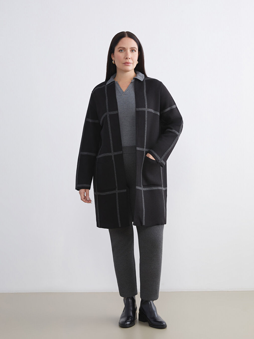 Siyah Şal Yaka Ekose Kadın Triko Hırka-5