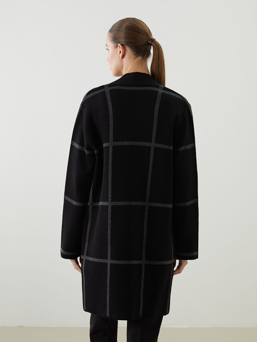 Siyah Şal Yaka Ekose Kadın Triko Hırka-4