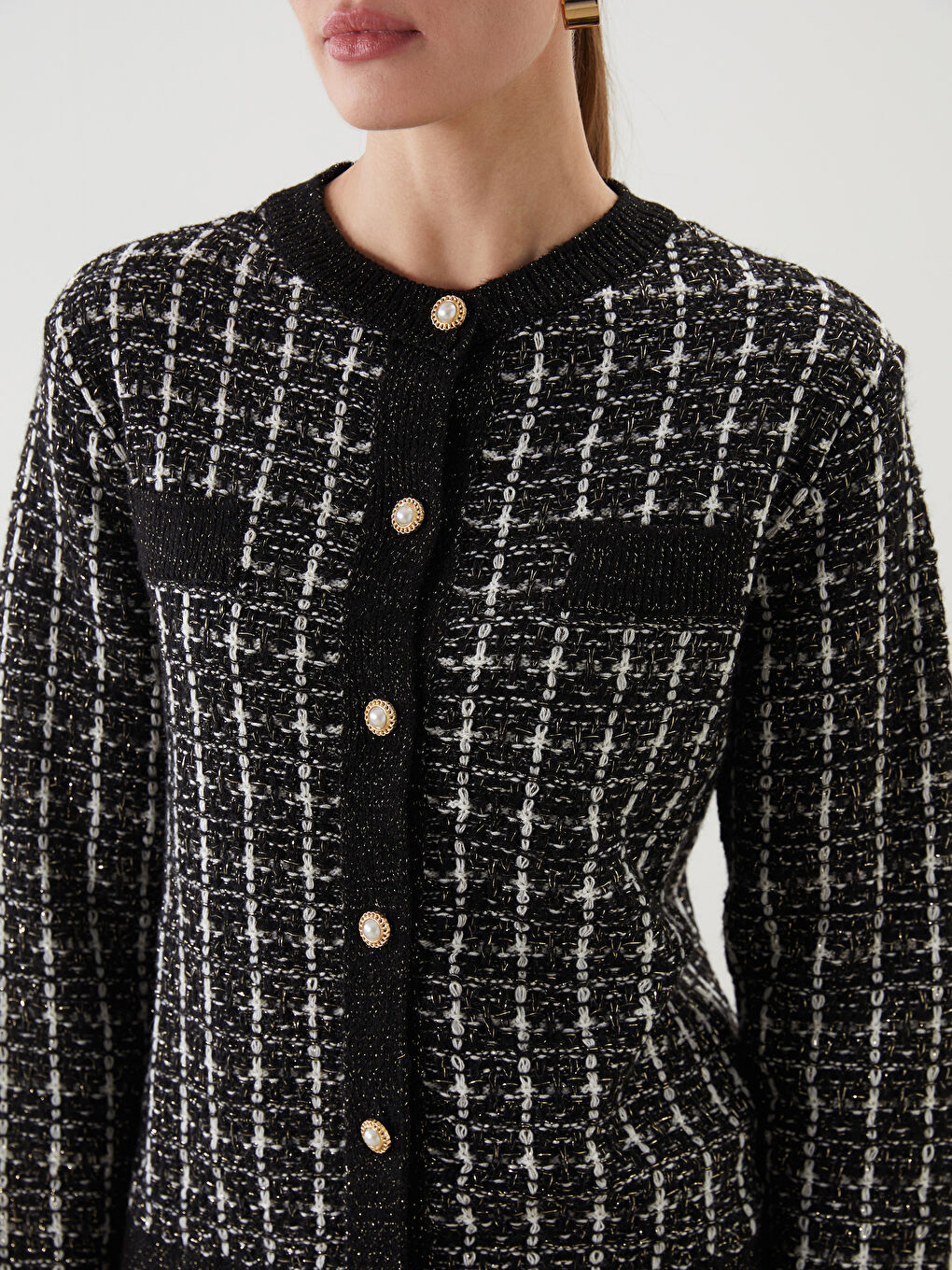 Siyah Bisiklet Yaka Desenli Kadın Triko Hırka-3