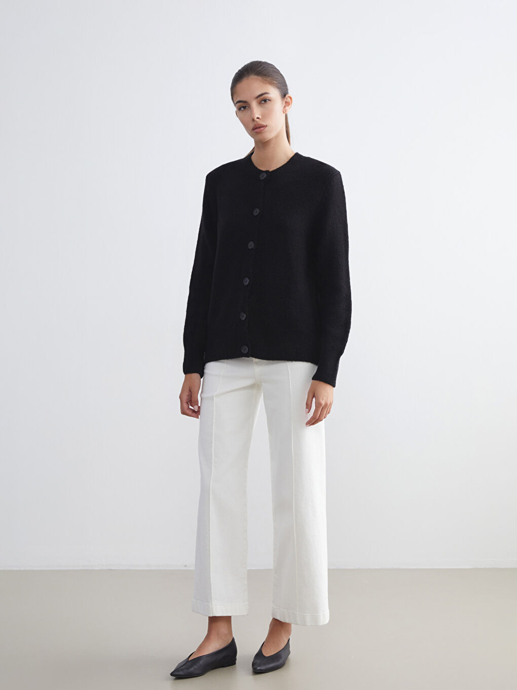 Crew Neck Women's Knitwear Cardigan-1