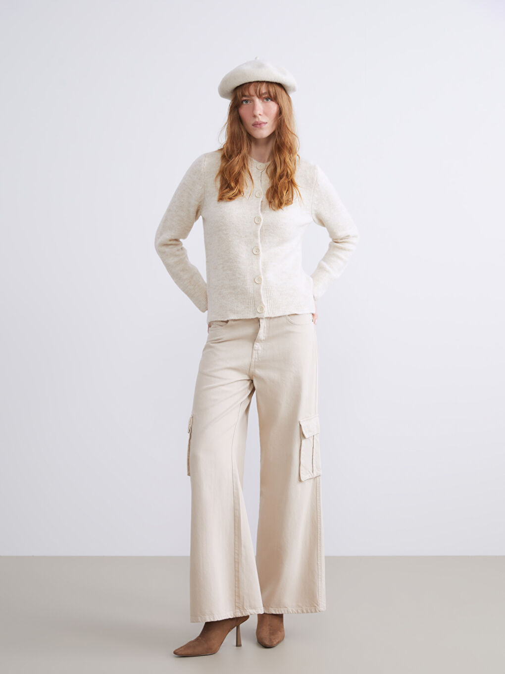 Crew Neck Women's Knitwear Cardigan-2