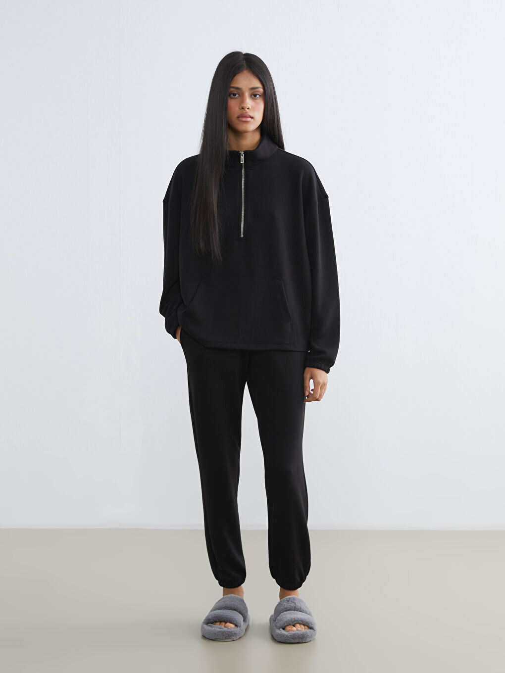 Siyah Dik Yaka Oversize Kadın Pijama Üstü-1