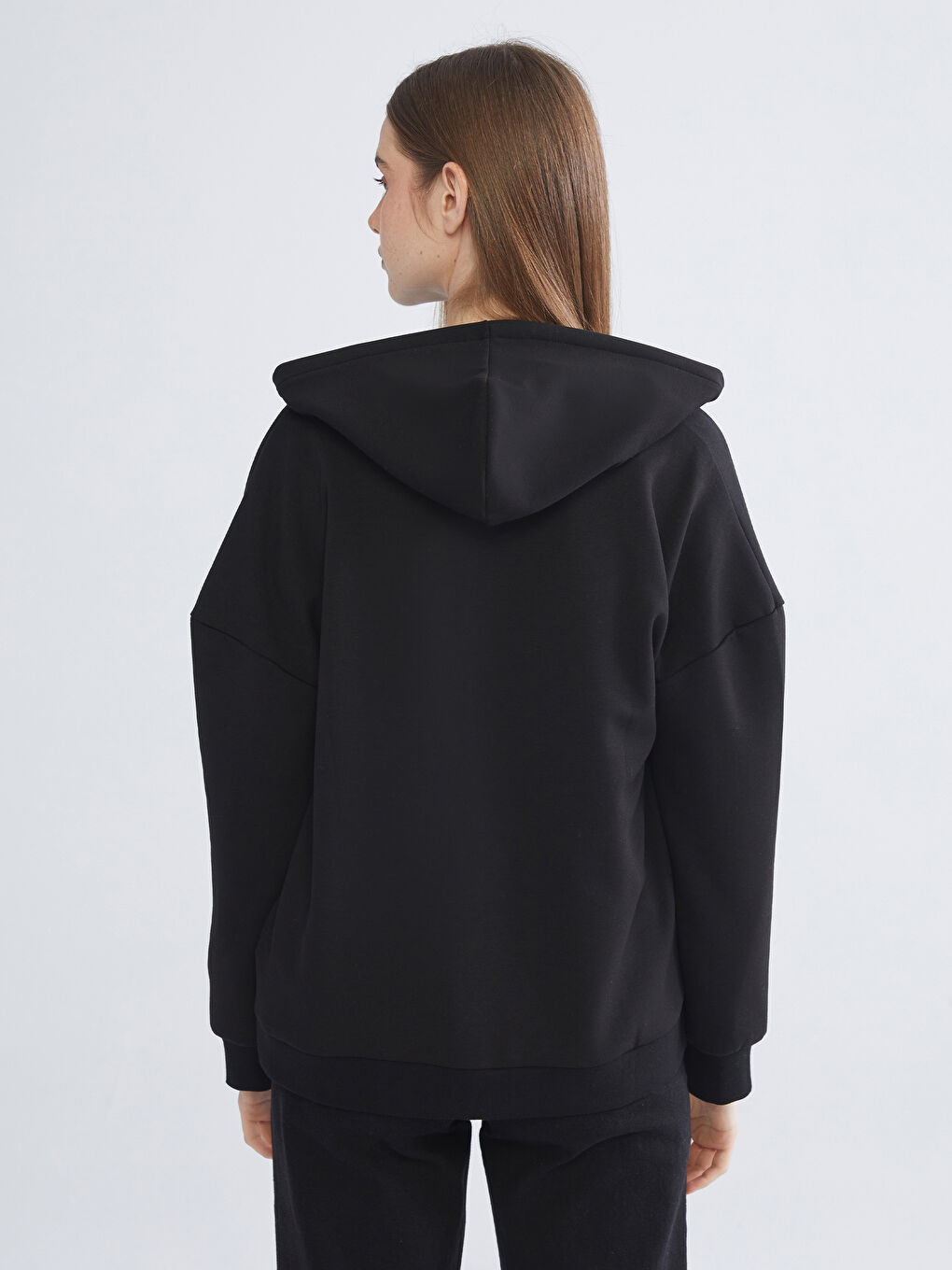 Siyah Kapüşonlu Kadın Fermuarlı Sweatshirt-3