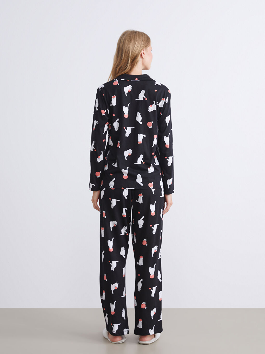 Siyah Gömlek Yaka Baskılı Kadın Pijama Takımı-3
