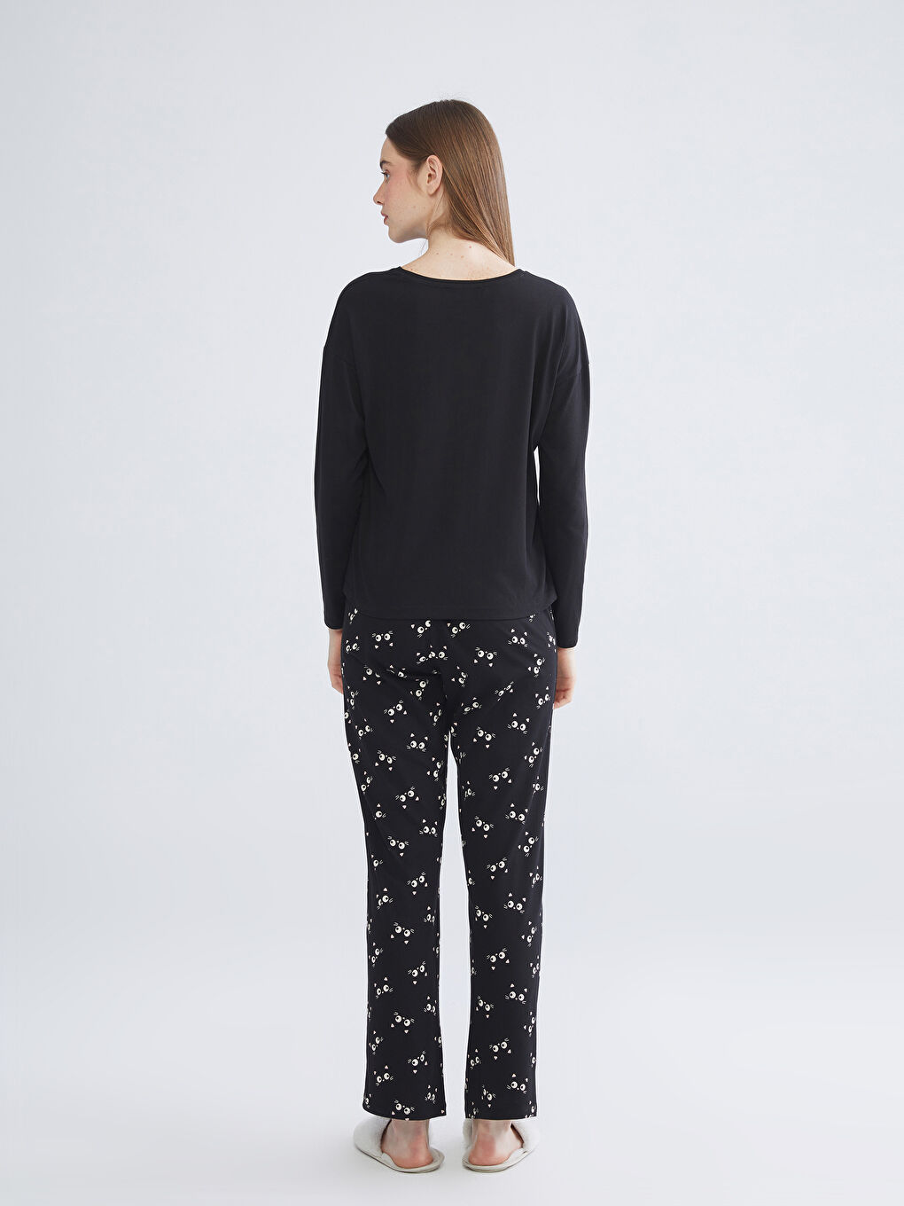 Siyah Bisiklet Yaka Baskılı Kadın Pijama Takımı-3