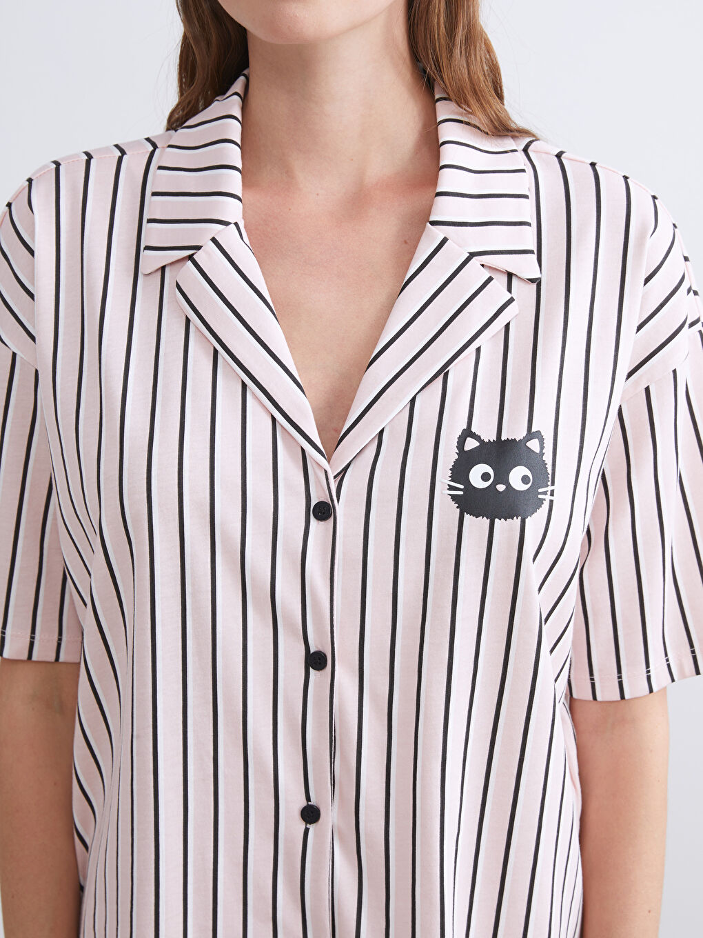Collared Neck Striped Women's Pyjama Set-2