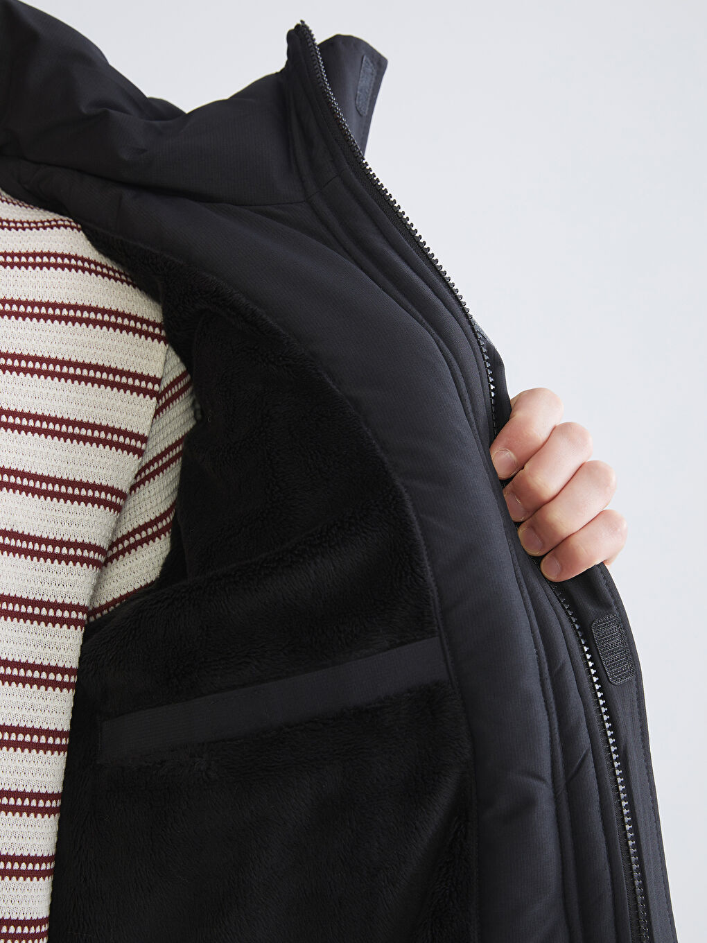 Ерлерге арналған стандартты пішім капюшонды пуховик пальто-3