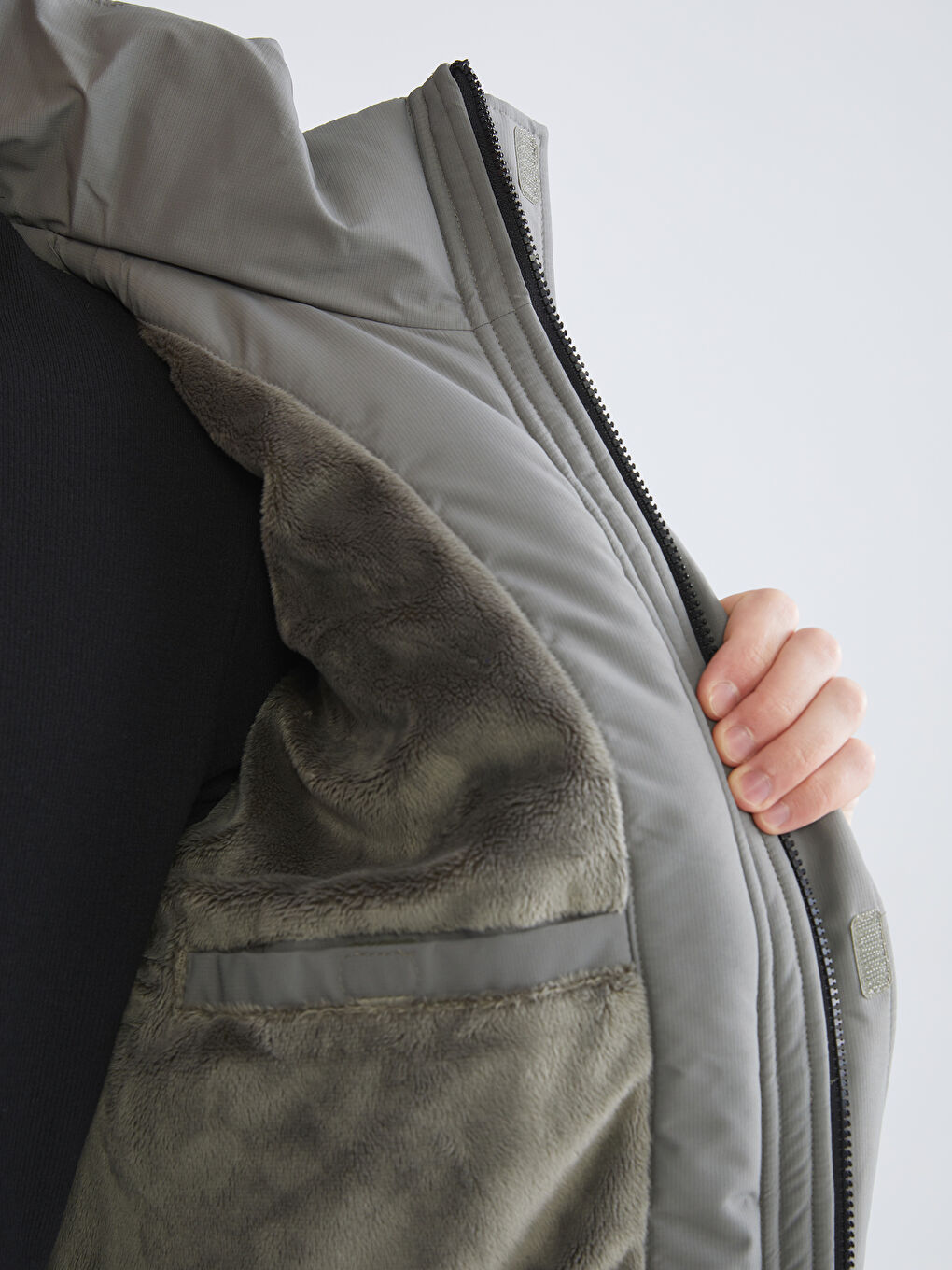 Ерлерге арналған стандартты пішім капюшонды пуховик пальто-3