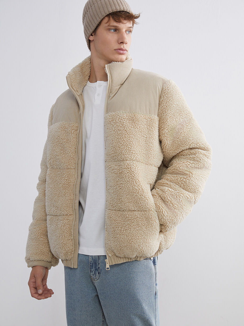 Bej Dik Yaka Erkek Pelüş Şişme Mont