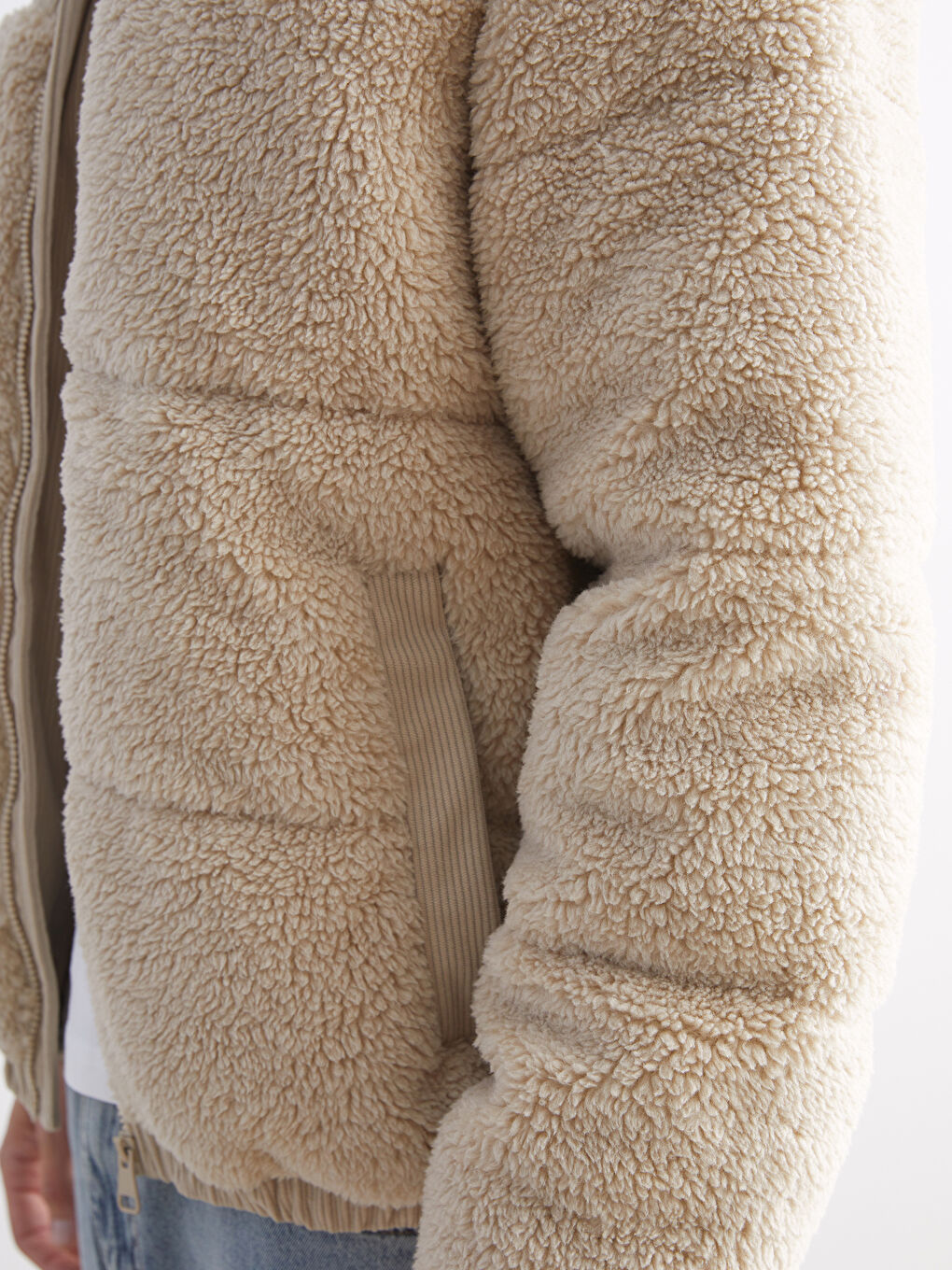 Bej Dik Yaka Erkek Pelüş Şişme Mont-2