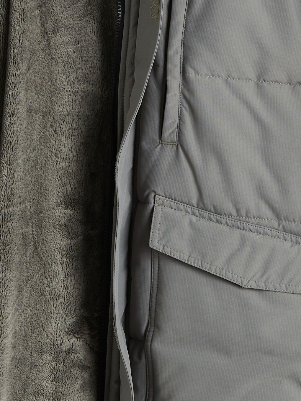 Haki Standart Kalıp Kapüşonlu Erkek Mont-6