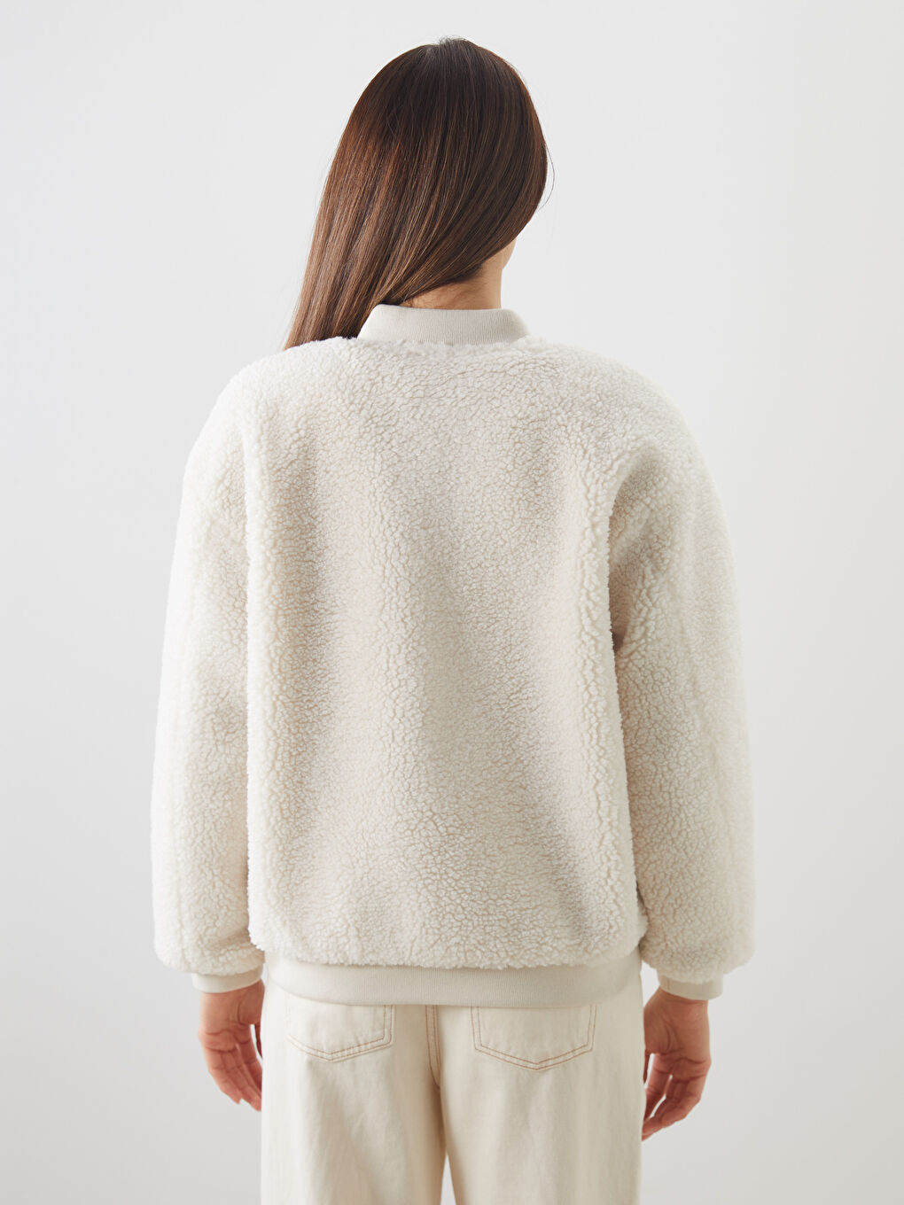 Ekru Kolej Yaka Kadın Pelüş Mont-4