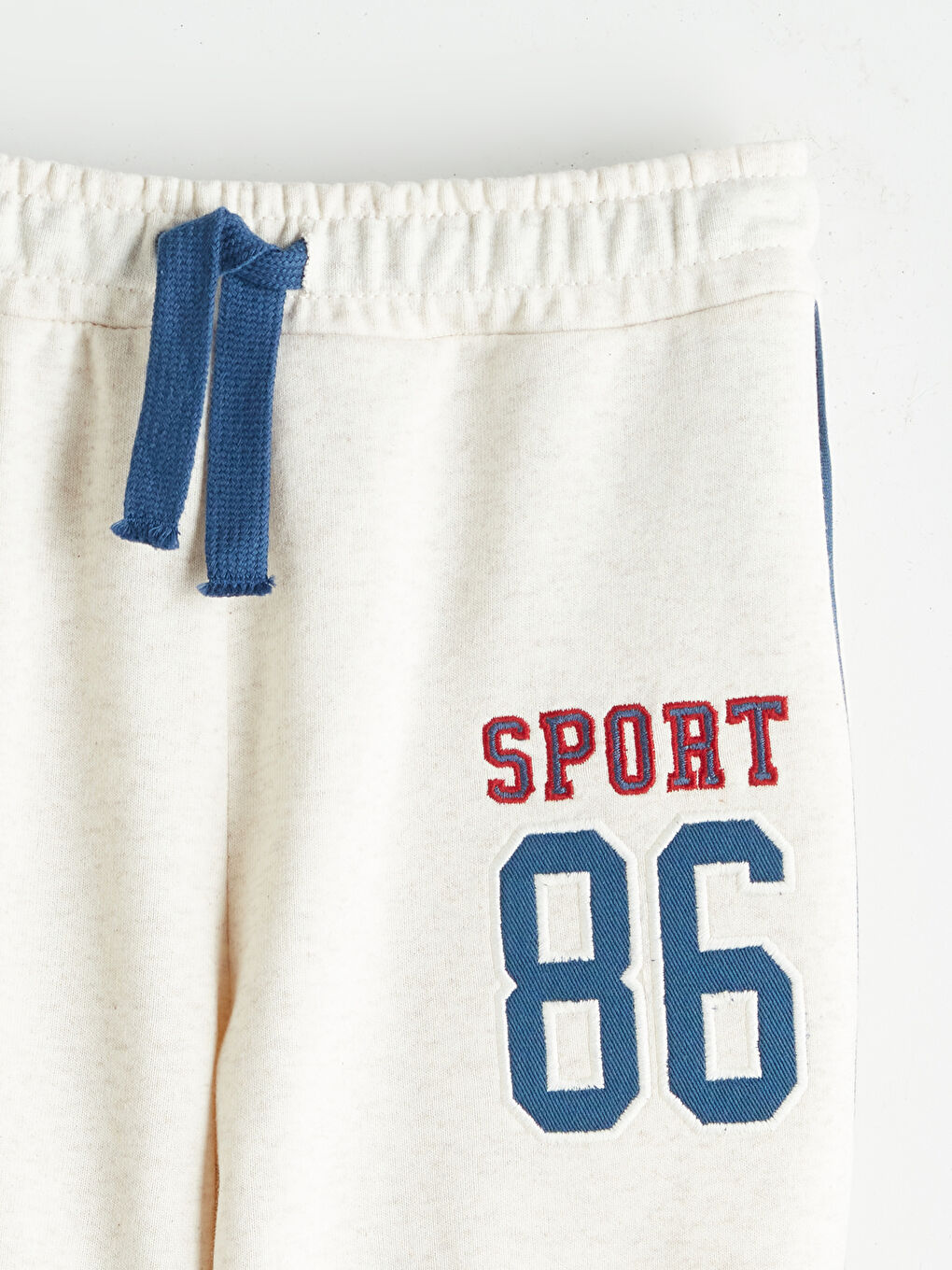 Ekru Beli Lastikli Nakışlı Erkek Çocuk Jogger Eşofman Altı-3