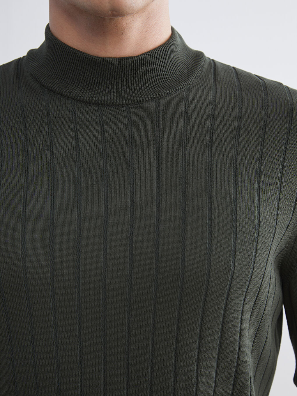 Haki Yarım Balıkçı Yaka Erkek Triko Kazak-2