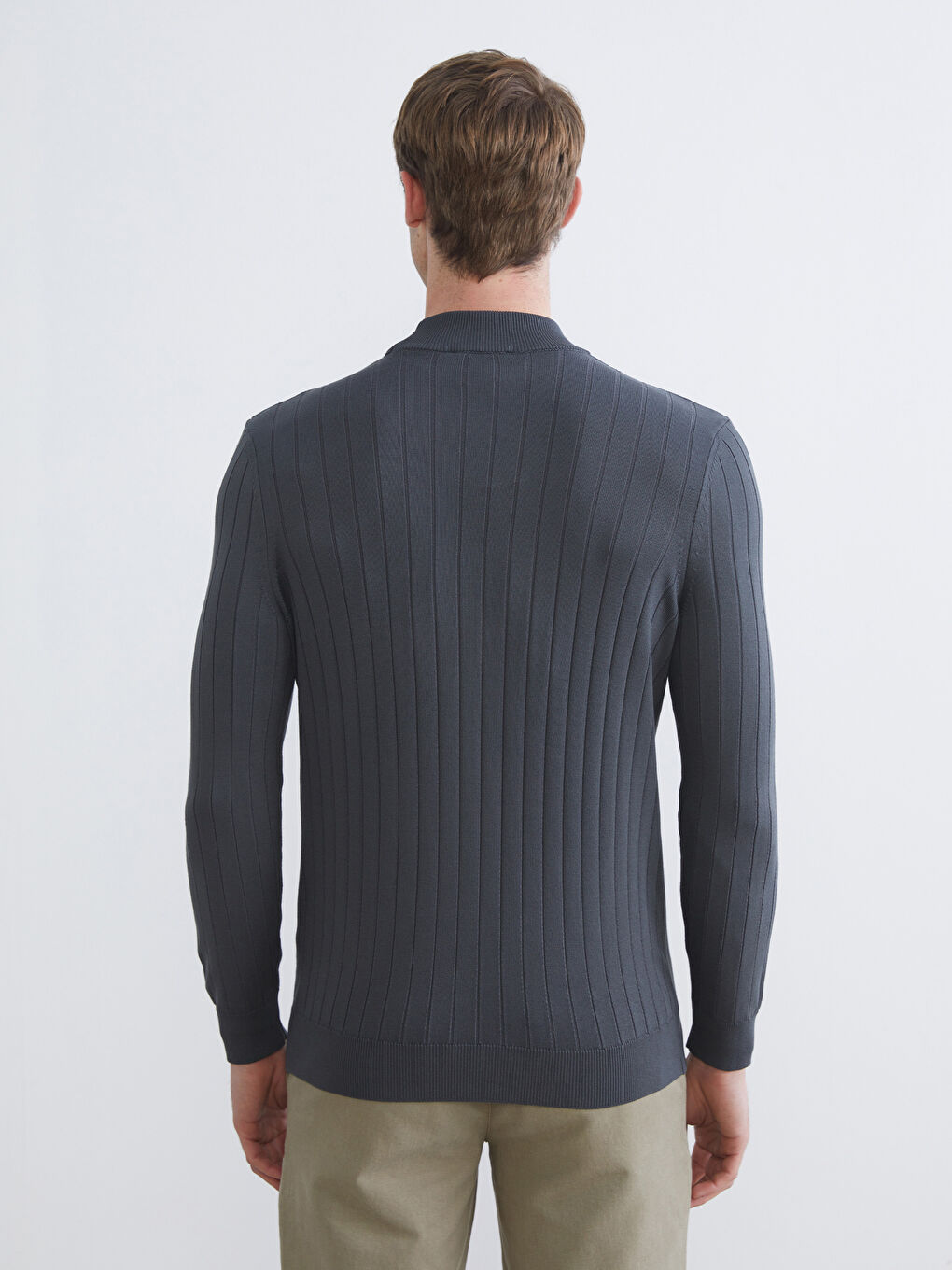 Ерлерге арналған жартылай биік жағалы трикотаж жемпір-3