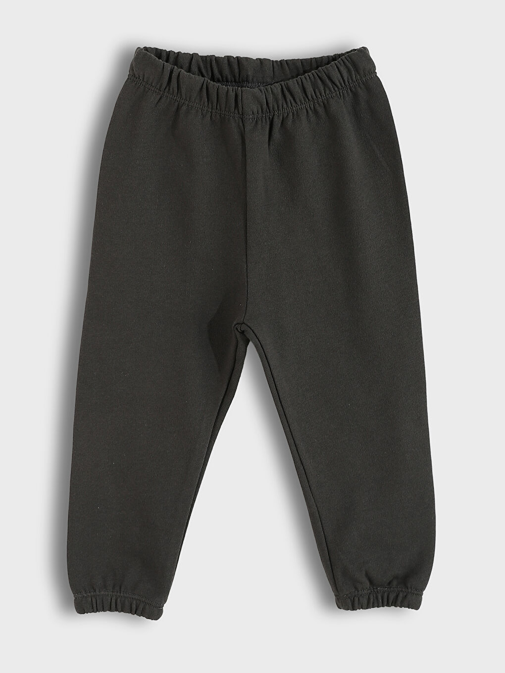 طقم كنزة برقبة دائرية مطبوعة بشخصية الأسد الملك وبنطال للأولاد الرضع - عبوة من قطعتين-2