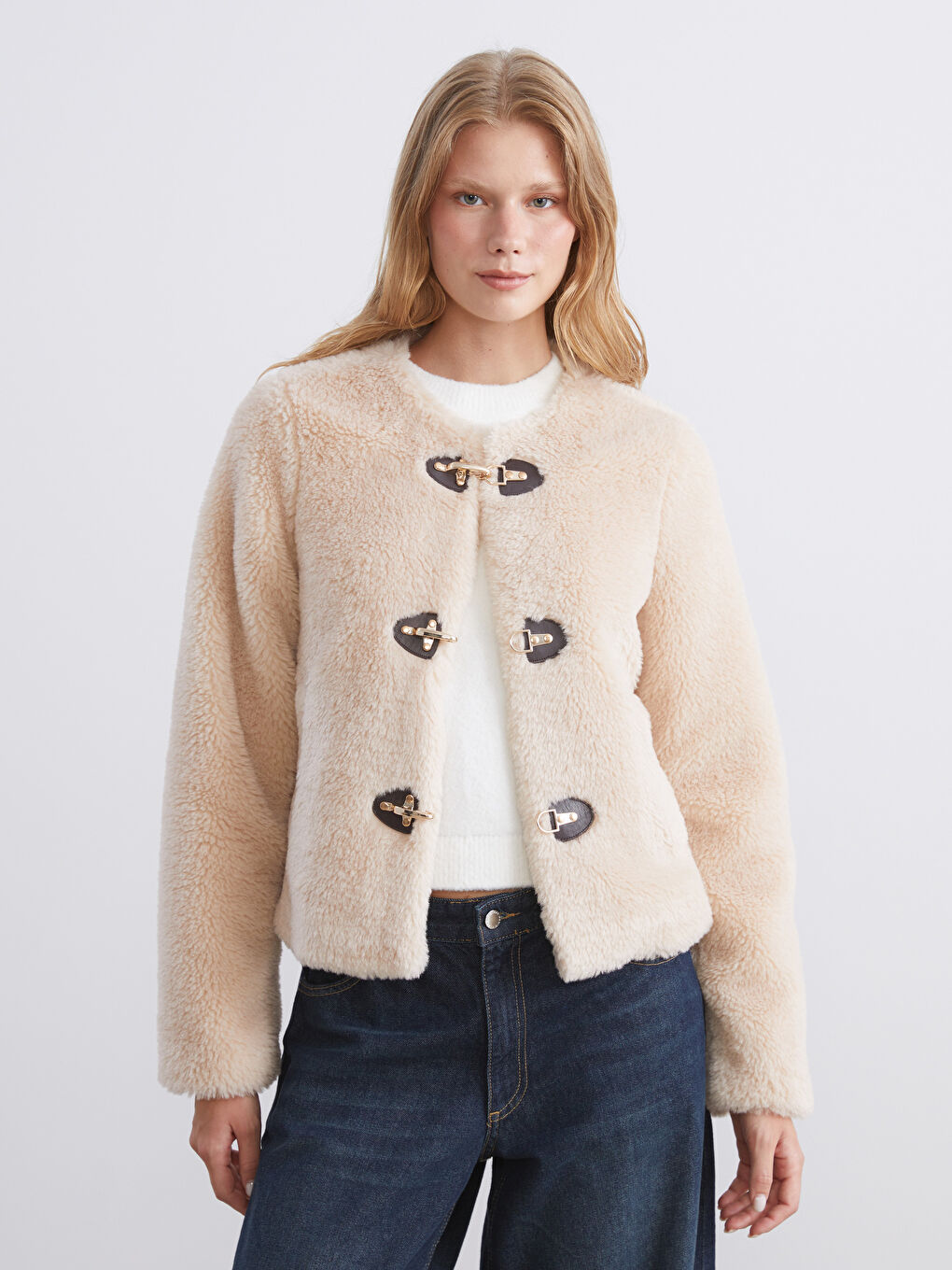 Ekru Bisiklet Yaka Kadın Pelüş Mont