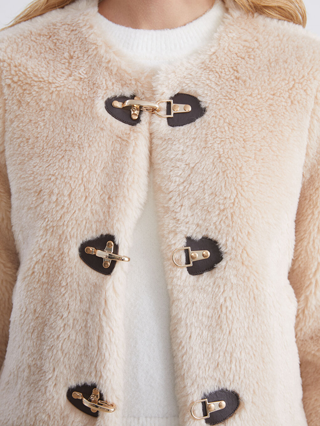 Ekru Bisiklet Yaka Kadın Pelüş Mont-2