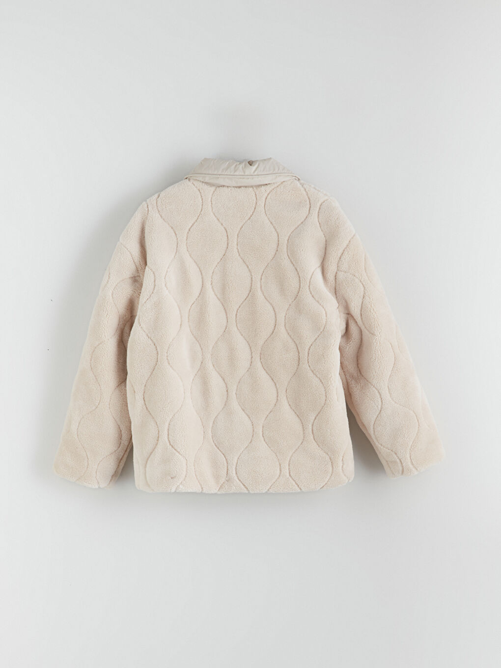 Ekru Gömlek Yaka Kadın Pelüş Mont-7