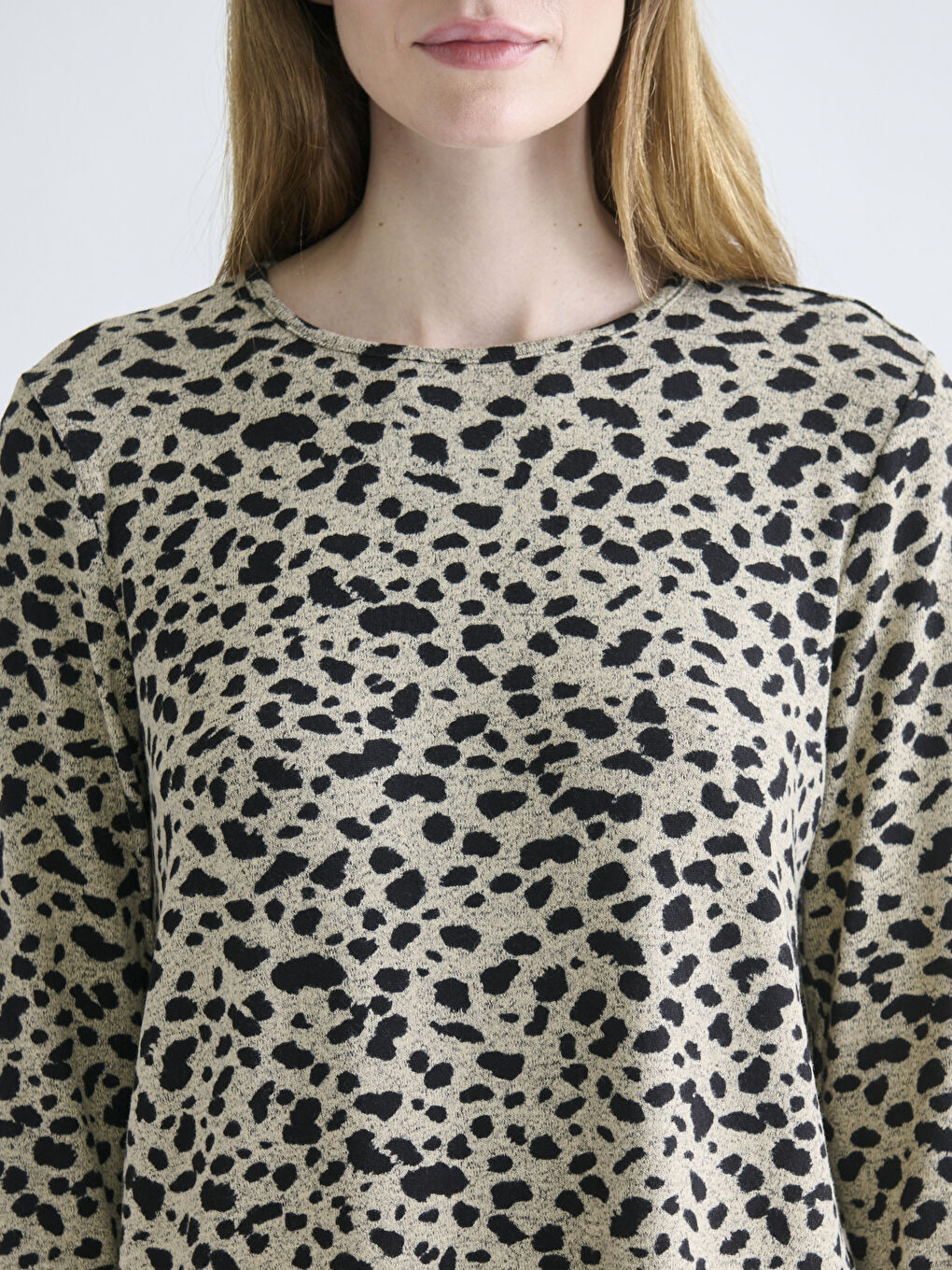 Crew Neck Blouse-2