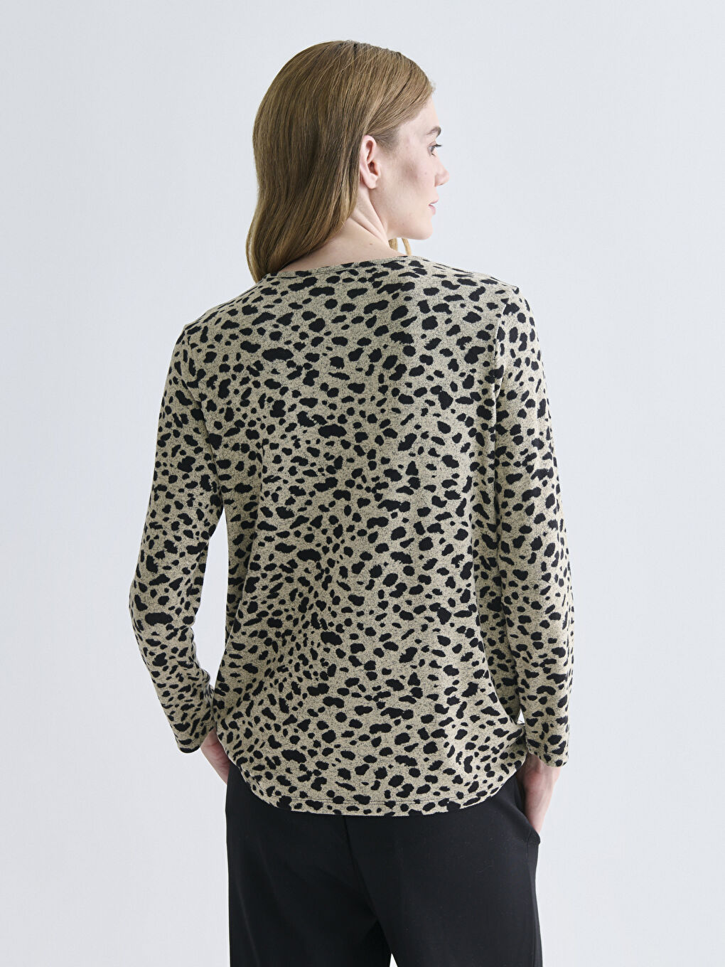 Crew Neck Blouse-3