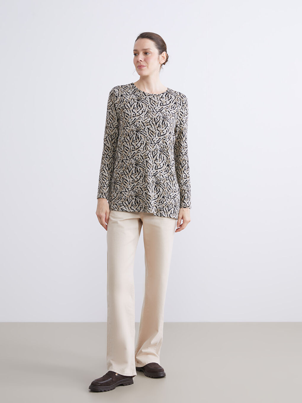 Crew Neck Patterned Blouse-1