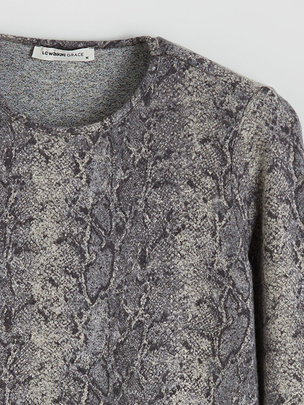 Crew Neck Patterned Blouse-4