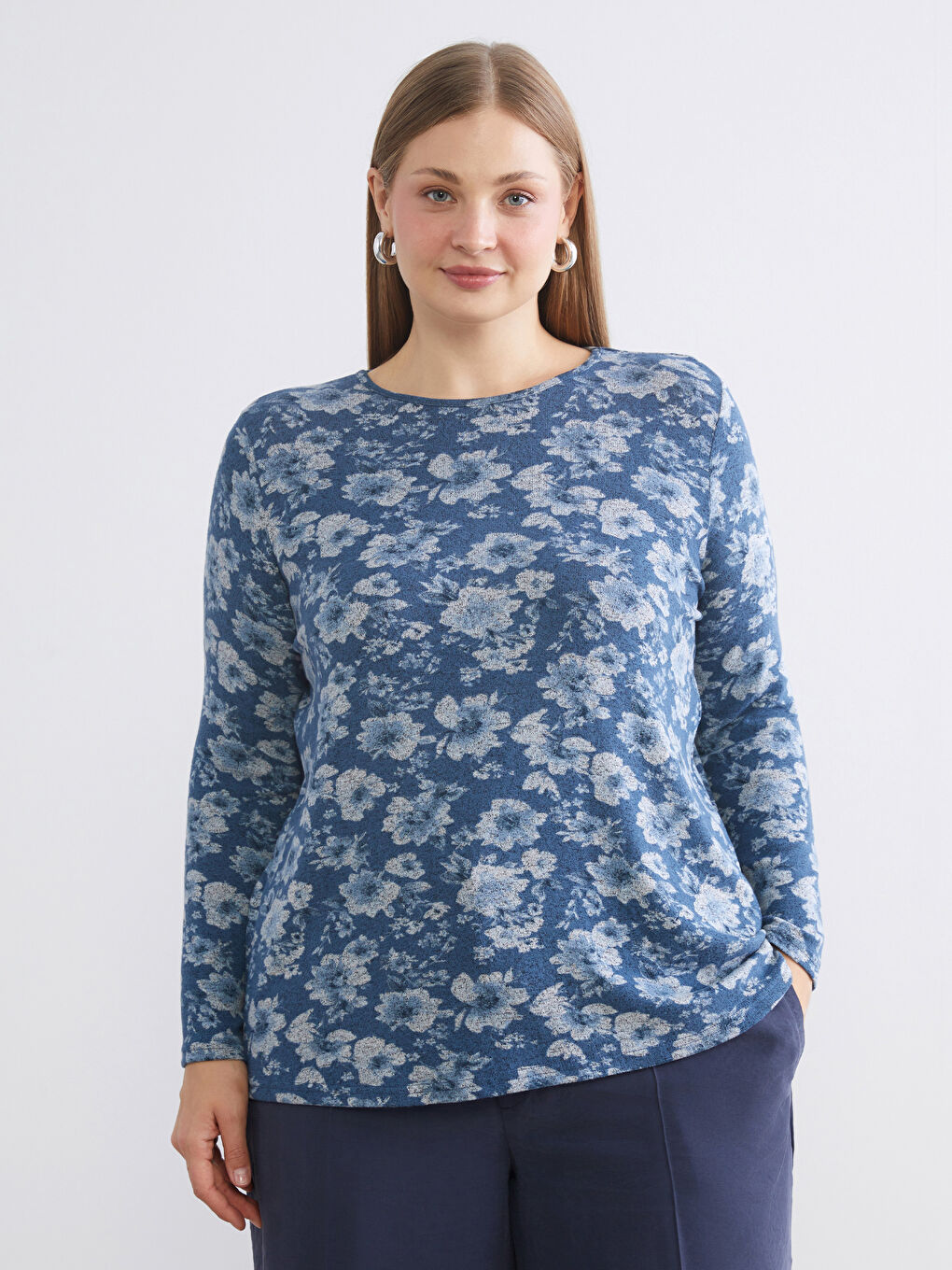 Crew Neck Patterned Blouse-1