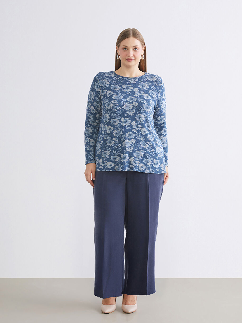 Crew Neck Patterned Blouse-5