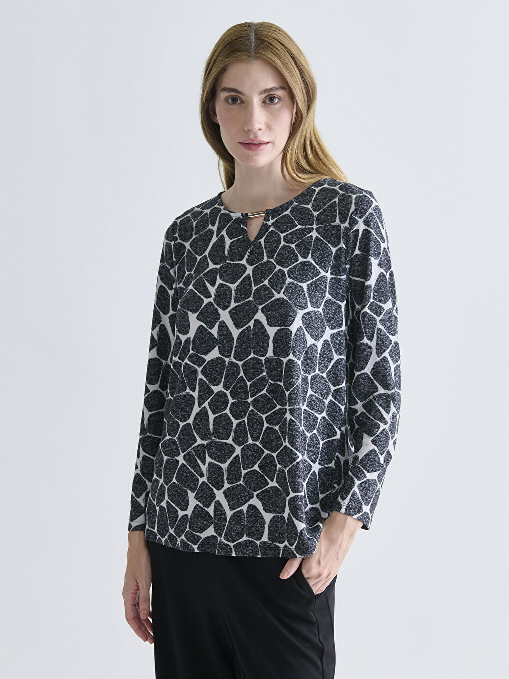 Crew Neck Patterned Blouse