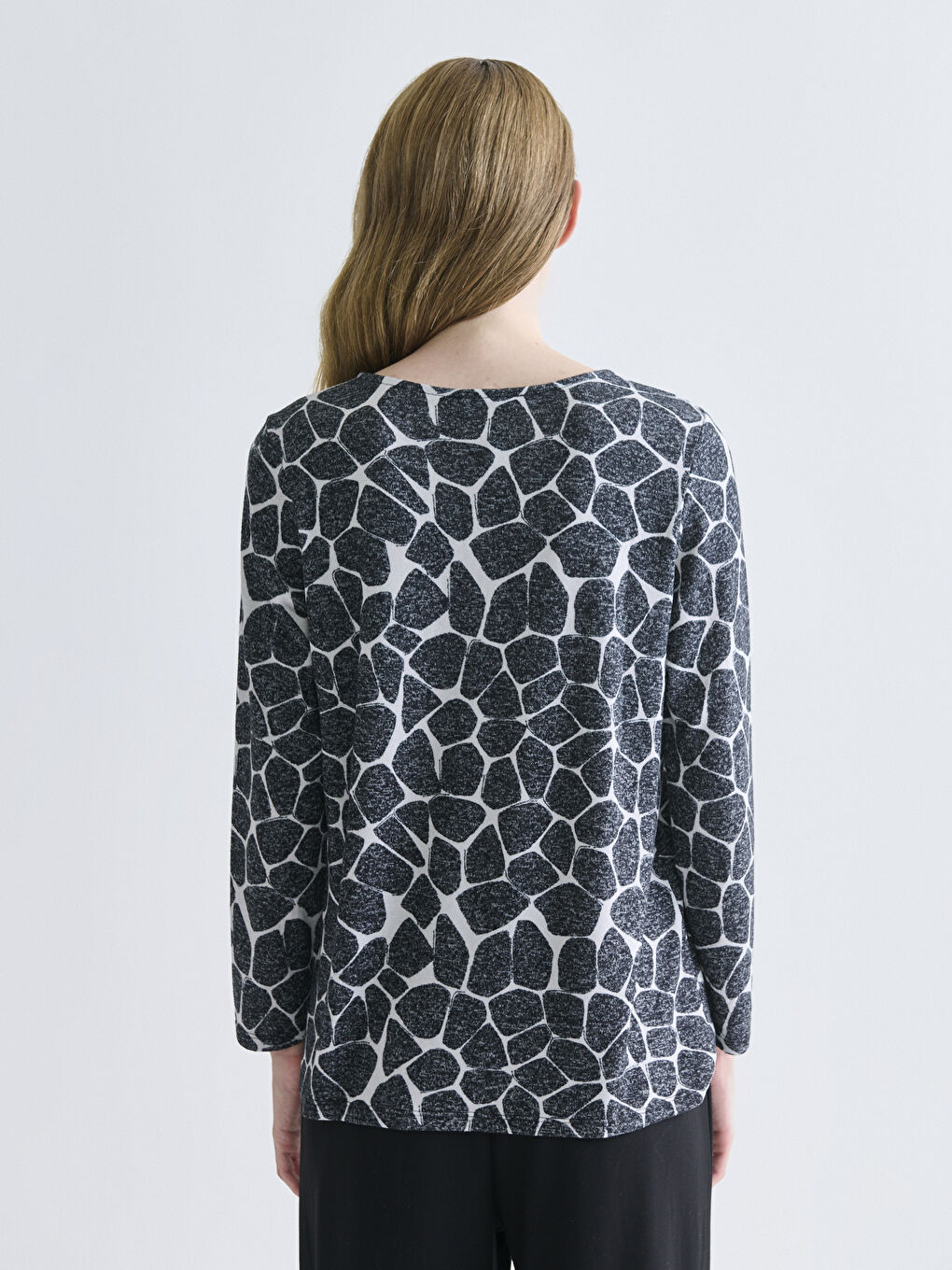 Crew Neck Patterned Blouse-3