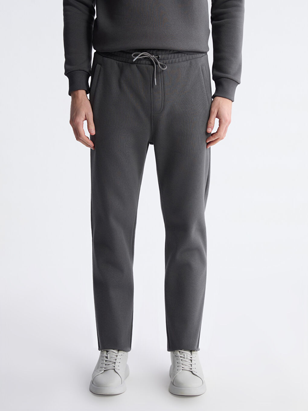 بنطال رياضة بقصة عادية للرجال-1