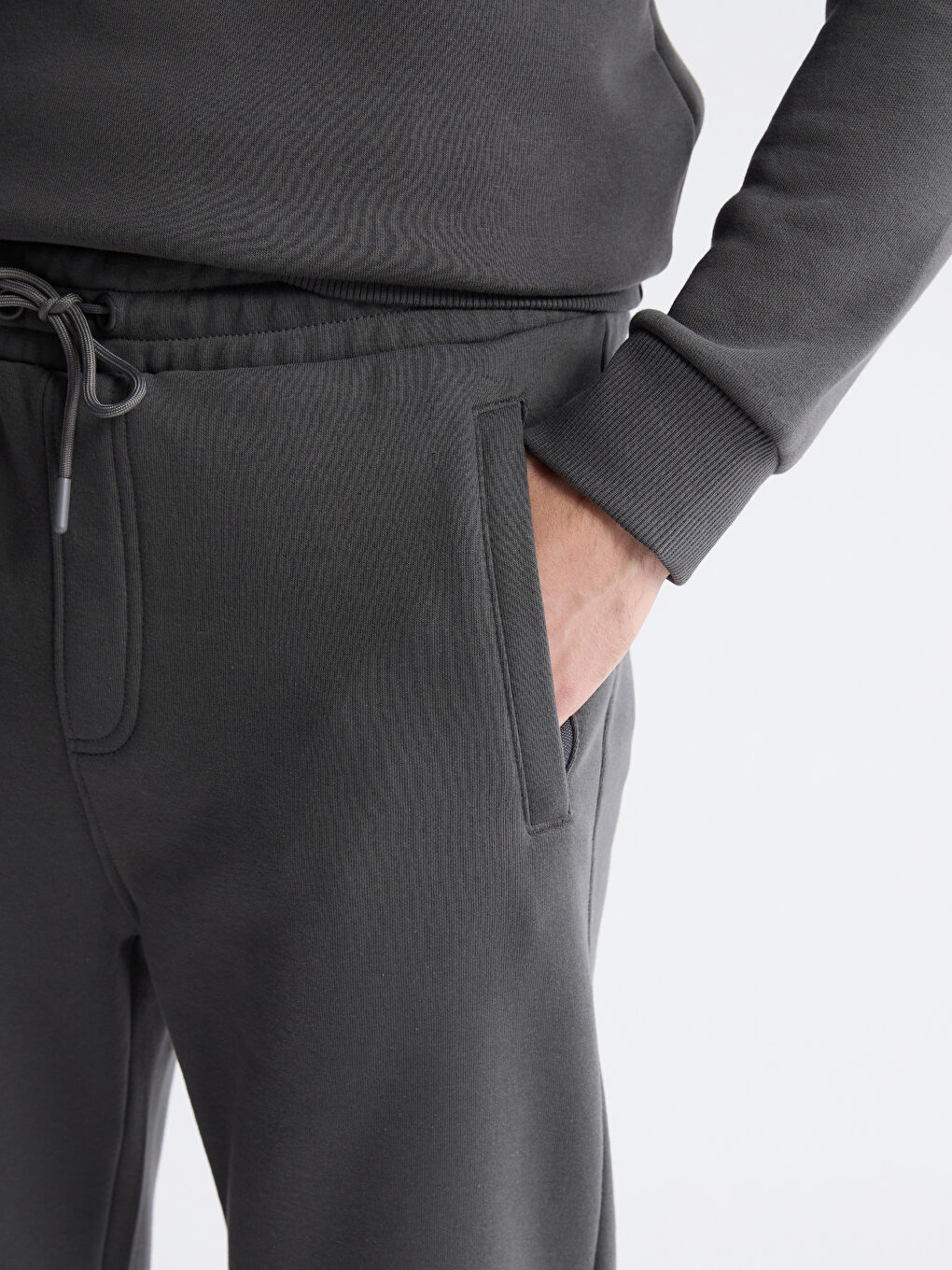 بنطال رياضة بقصة عادية للرجال-2