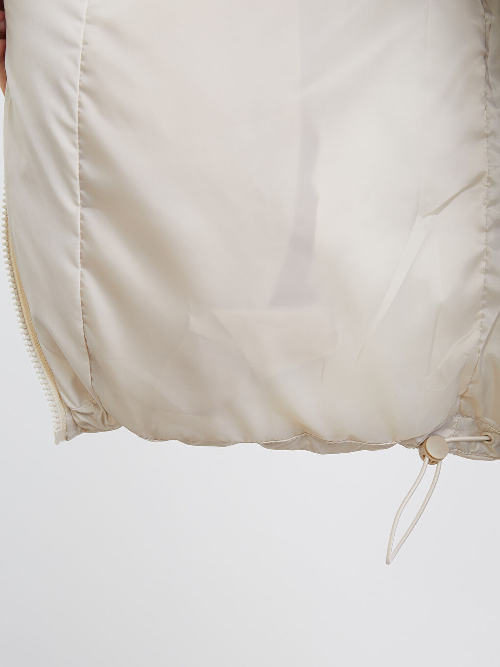 კაპიუშონიანი ქალებისთვის დუტის ქურთუკი-3