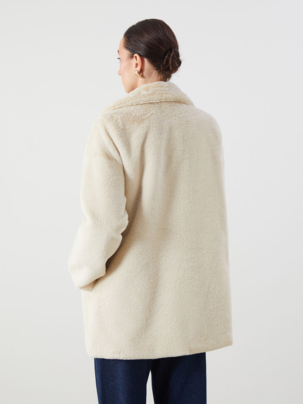 Bej Ceket Yaka Kadın Kürk Kaban-4