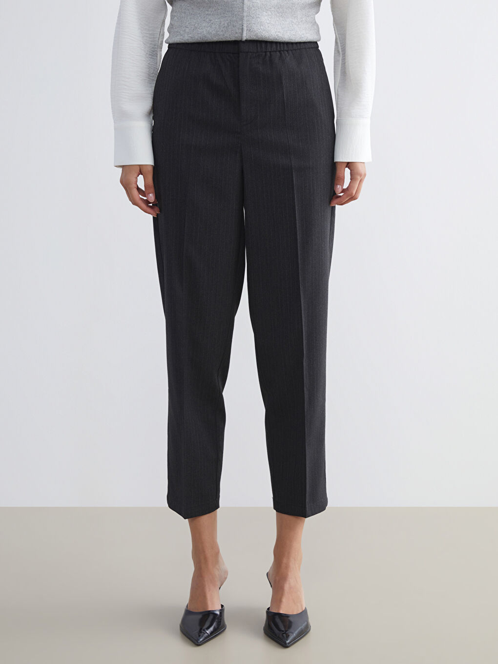 Woman BLACK Trousers-1