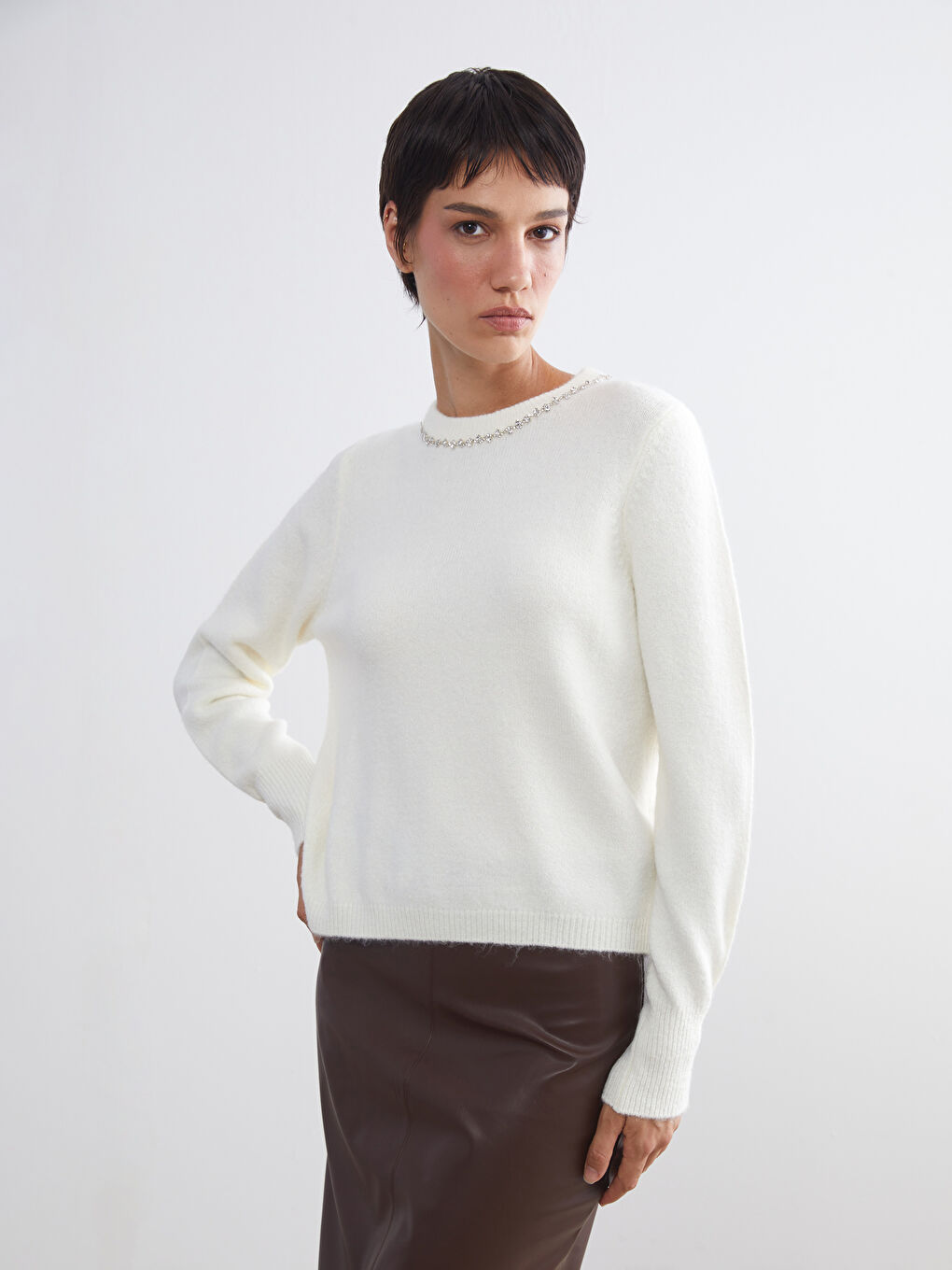 LCW Vision Crew Neck Rhinestone Embellished Women's Knit Sweater -W5BN41Z8-D5H