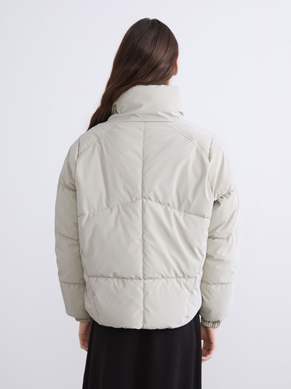 Ekru Dik Yaka Oversize Kadın Şişme Mont-9